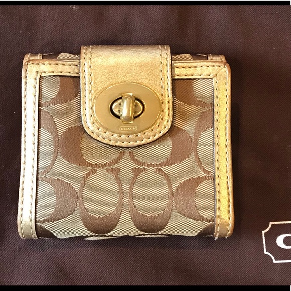 Coach wallet - Picture 1 of 6